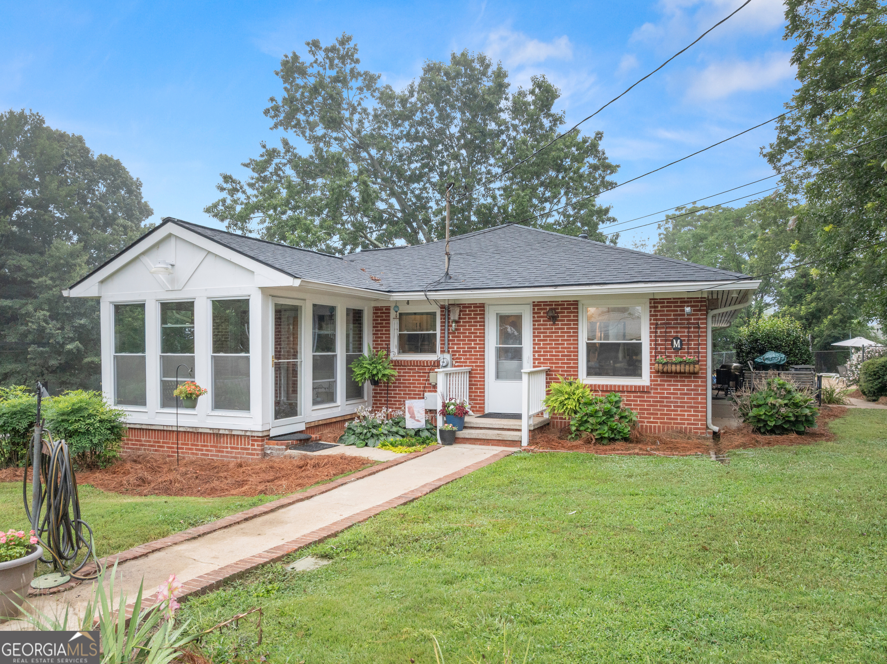 5907 Main Street Lula GA 30554