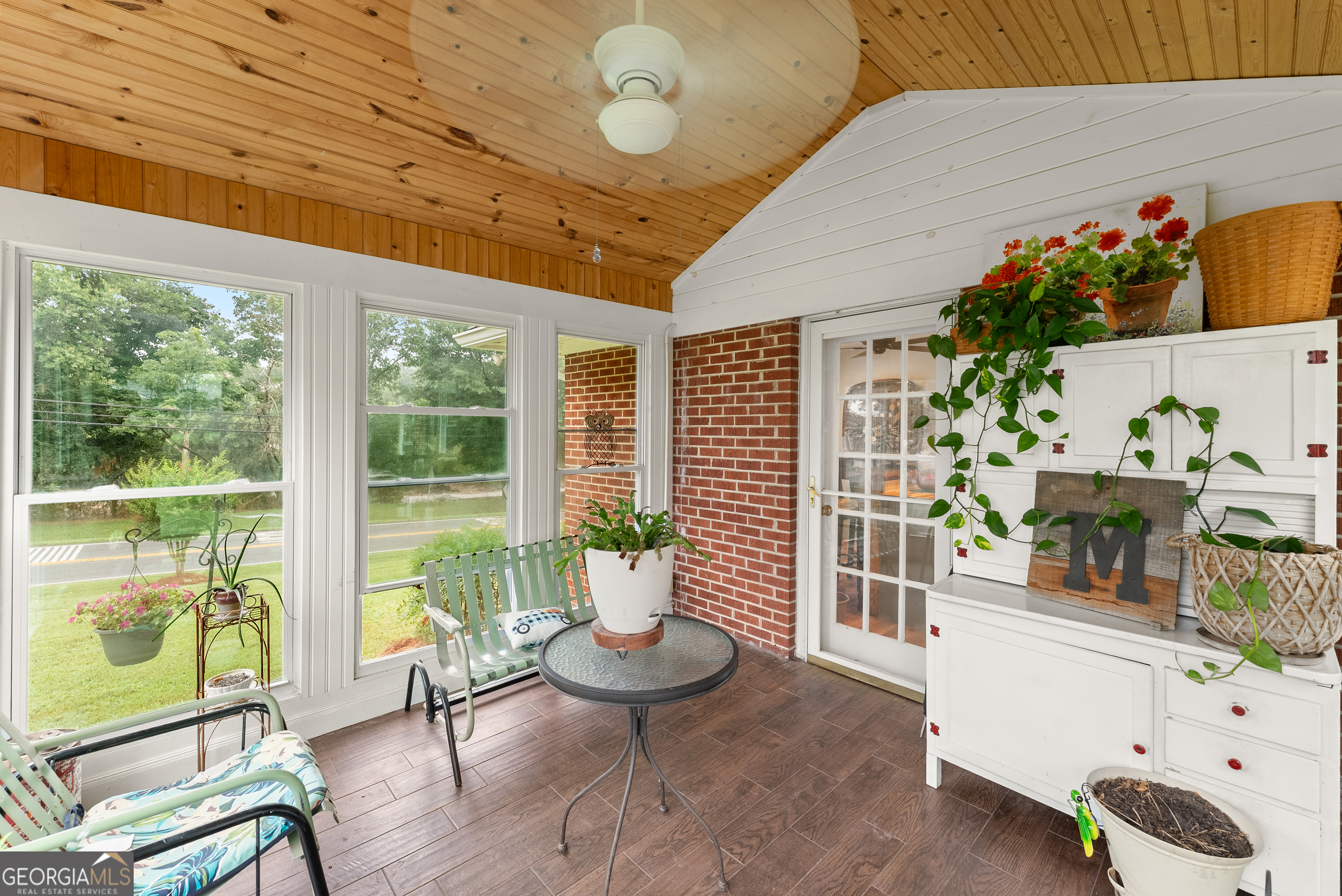 5907 Main Street Lula GA 30554