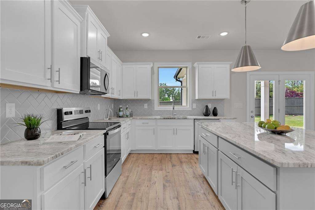 922 Homepark Circle Buford GA 30518
