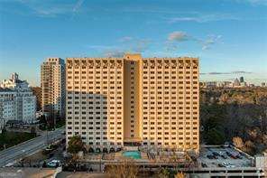2479 Peachtree Road NE Atlanta GA 30305