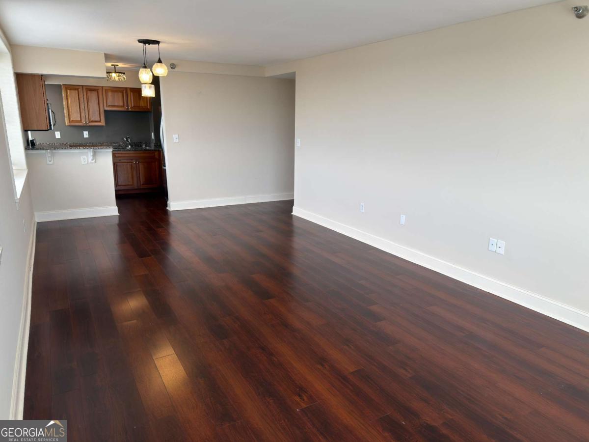 2479 Peachtree Road NE Atlanta GA 30305
