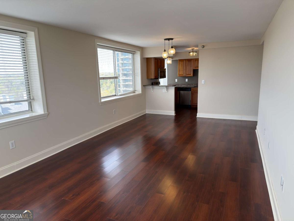 2479 Peachtree Road NE Atlanta GA 30305