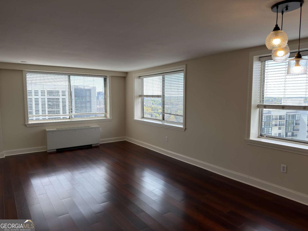 2479 Peachtree Road NE Atlanta GA 30305