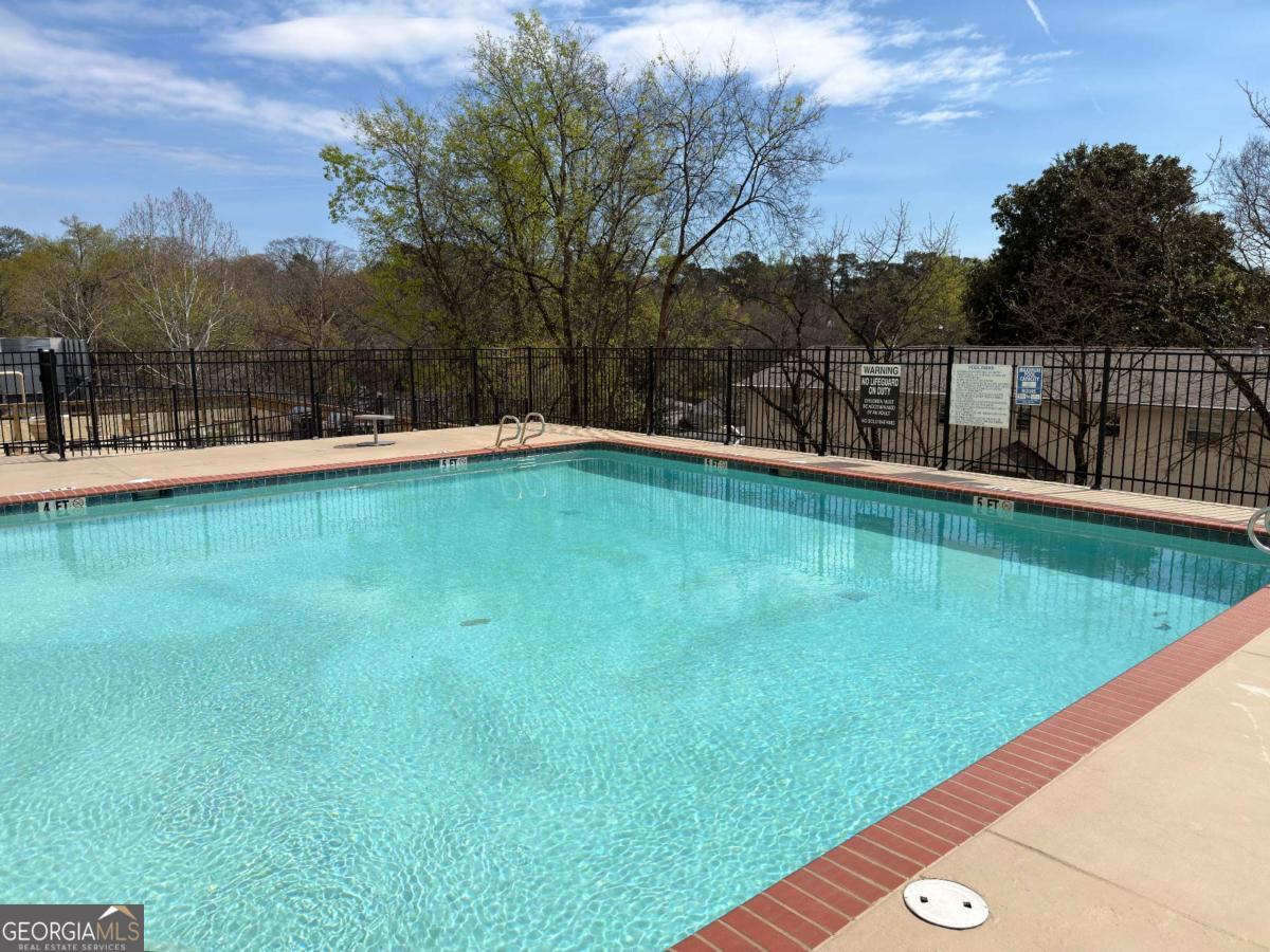 2479 Peachtree Road NE Atlanta GA 30305