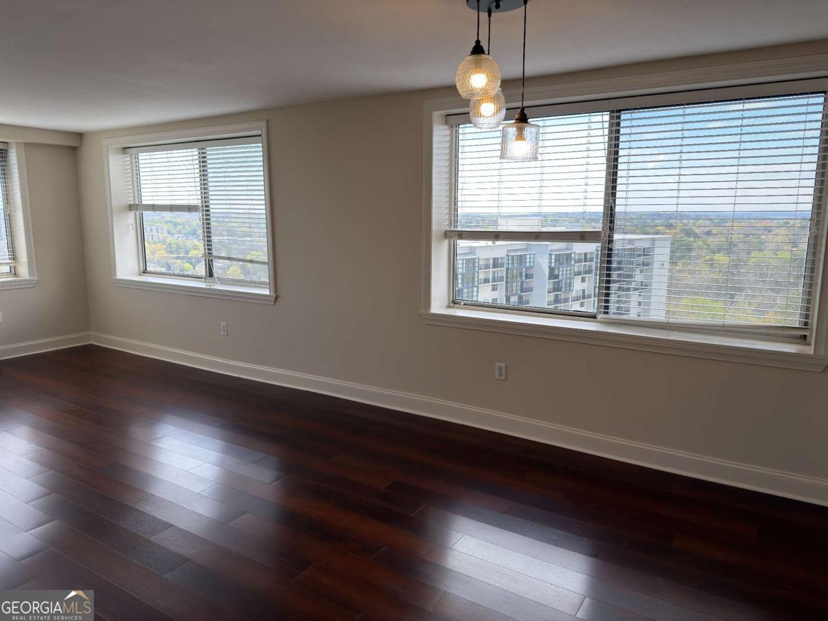 2479 Peachtree Road NE Atlanta GA 30305