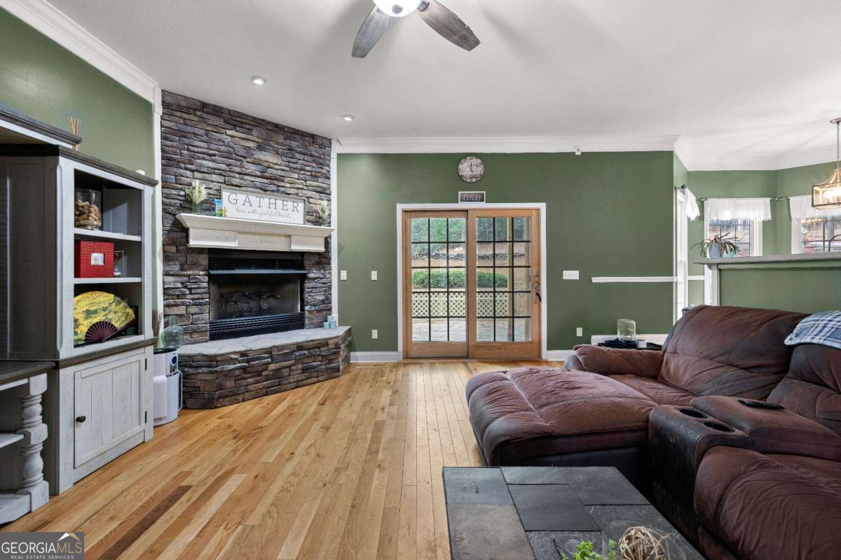 113 Glenn Eagle Pointe Lagrange GA 30241