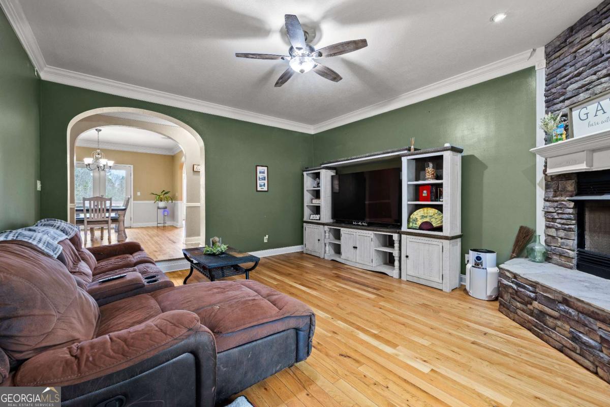 113 Glenn Eagle Pointe Lagrange GA 30241