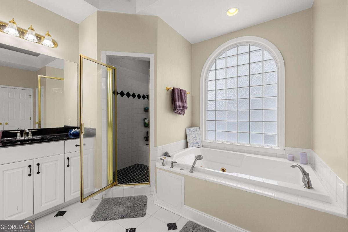 113 Glenn Eagle Pointe Lagrange GA 30241