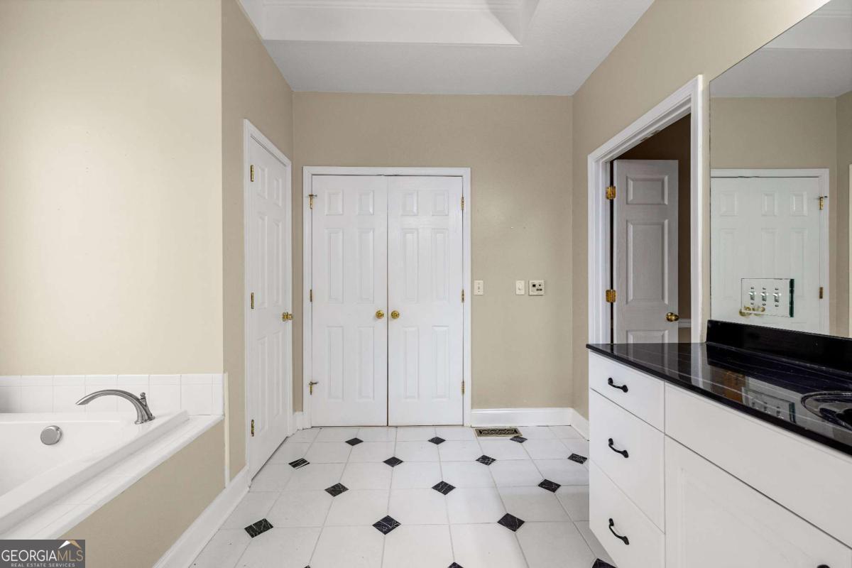 113 Glenn Eagle Pointe Lagrange GA 30241