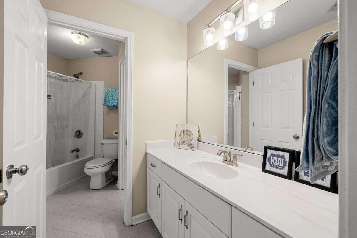 113 Glenn Eagle Pointe Lagrange GA 30241