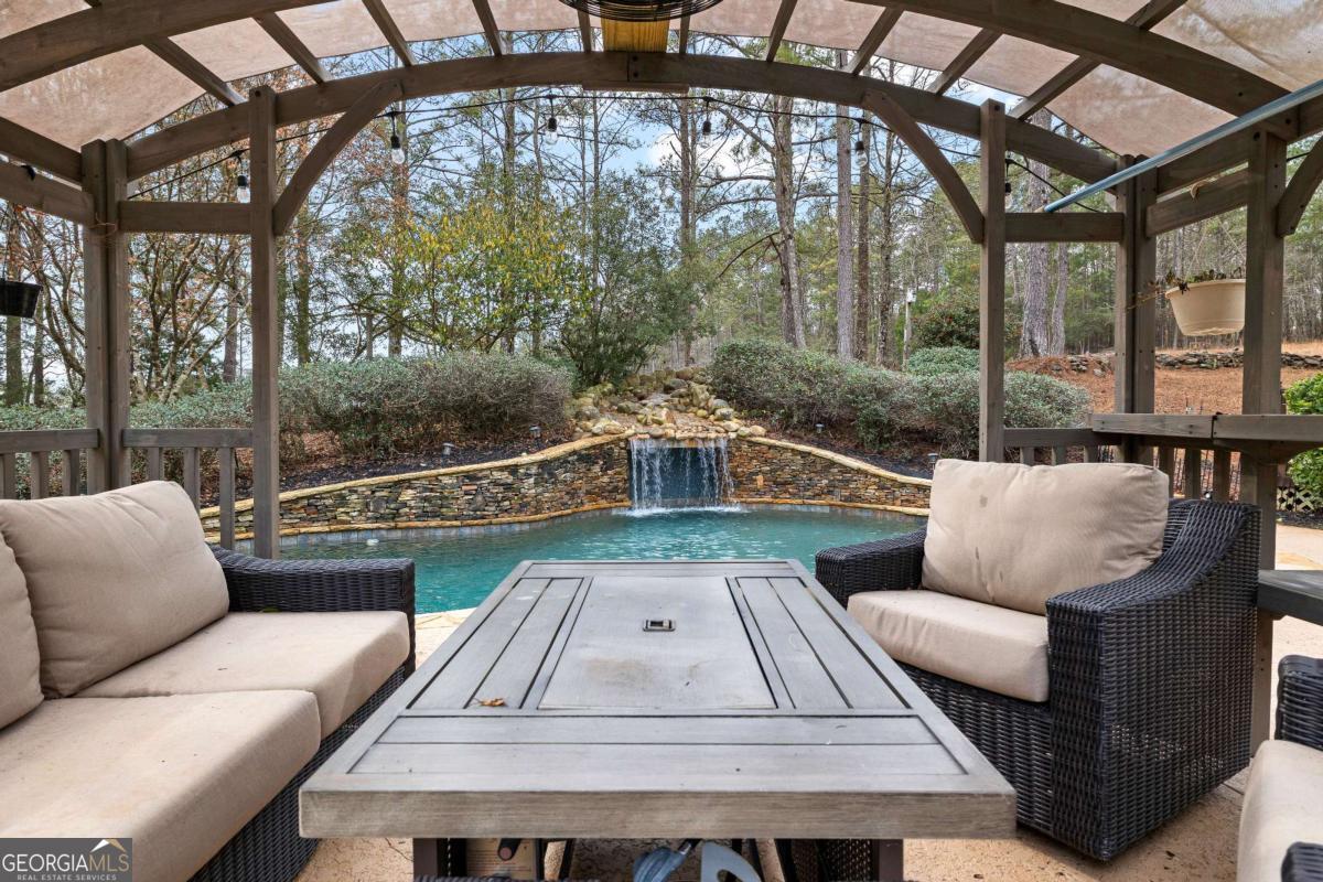 113 Glenn Eagle Pointe Lagrange GA 30241