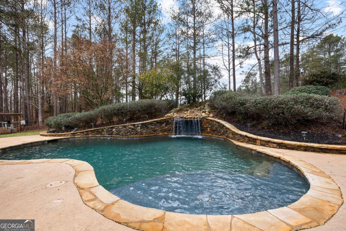 113 Glenn Eagle Pointe Lagrange GA 30241