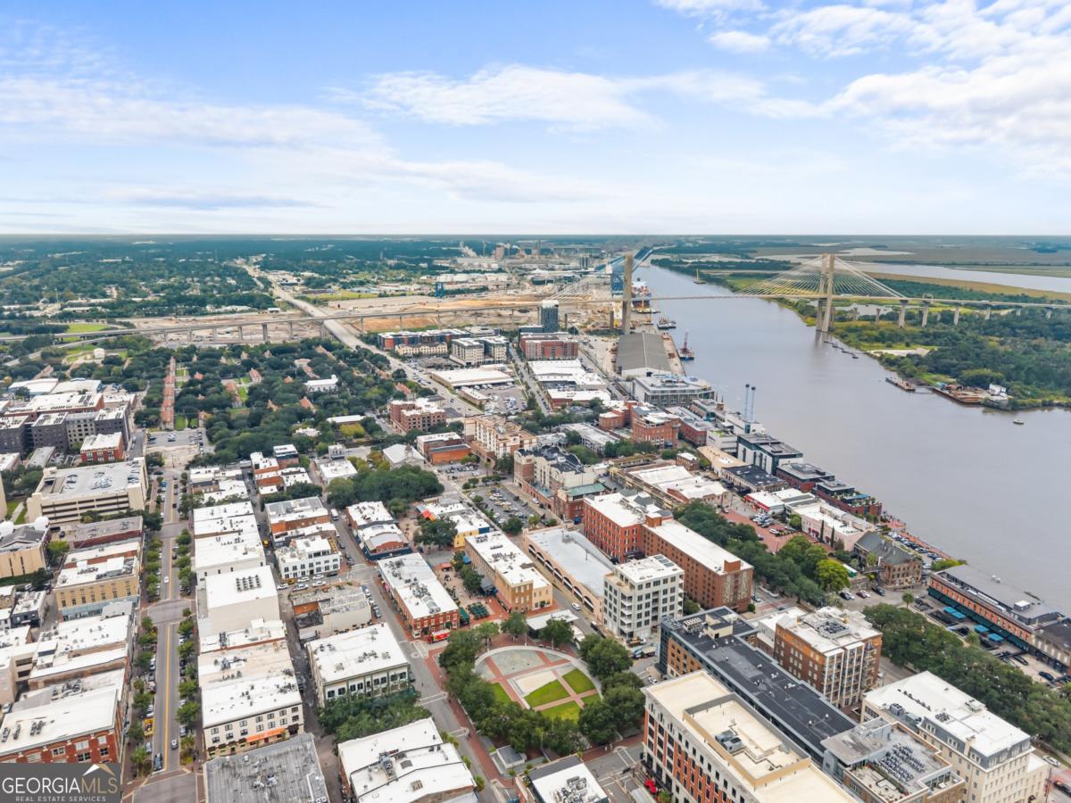 310 W Broughton Street Savannah GA 31401