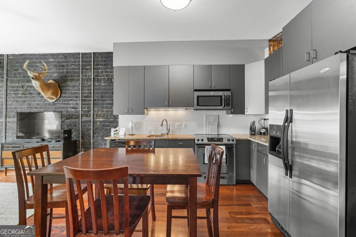 310 W Broughton Street Savannah GA 31401