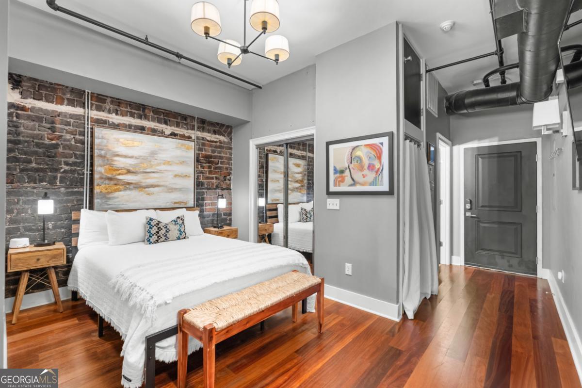 310 W Broughton Street Savannah GA 31401