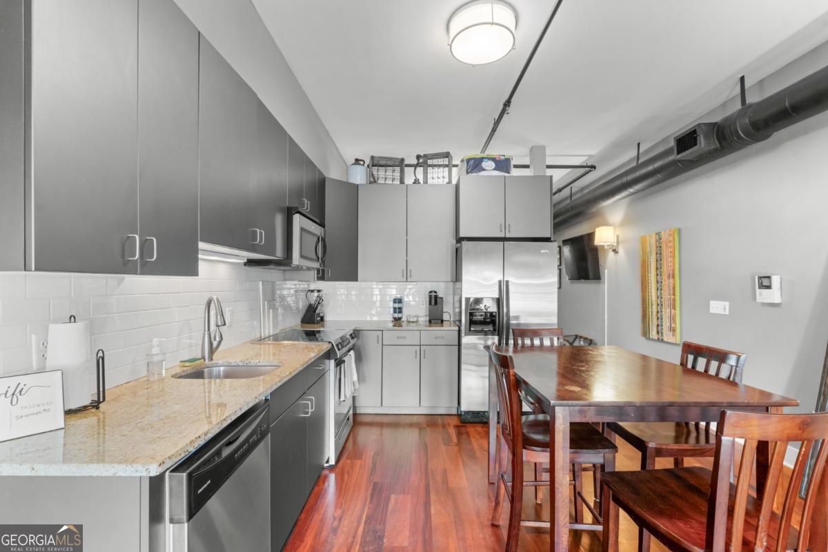 310 W Broughton Street Savannah GA 31401