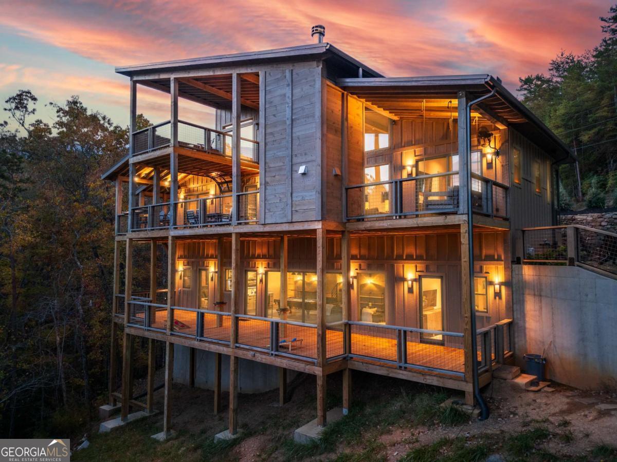142 Sequoyah Ridge Blue Ridge GA 30513