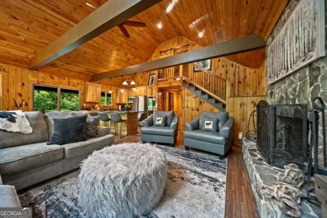 469 North Lake Drive Ellijay GA 30536