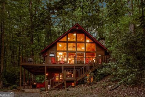 469 North Lake Drive Ellijay GA 30536