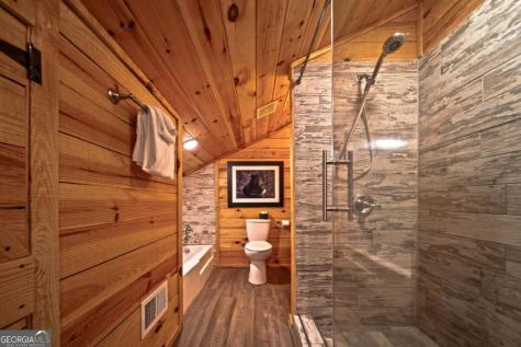 469 North Lake Drive Ellijay GA 30536