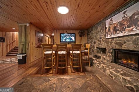 469 North Lake Drive Ellijay GA 30536