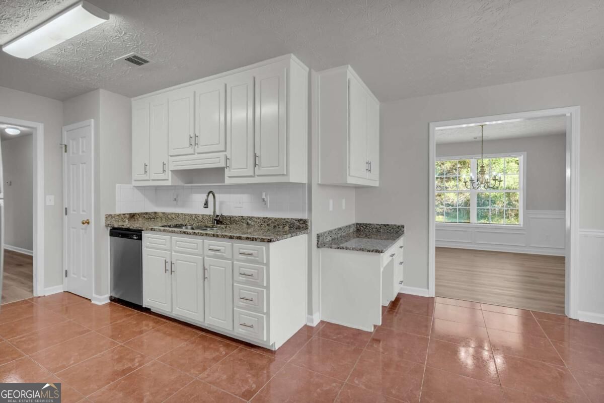 2425 Green Hollow Court Conyers GA 30012