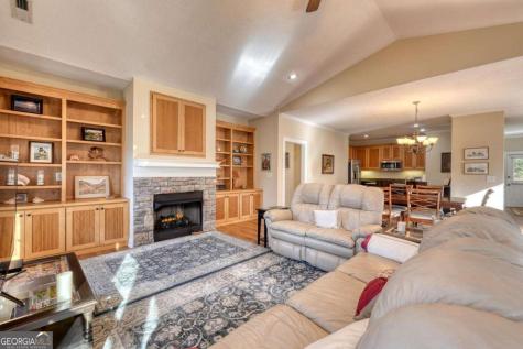 1405 Lakeside Road Hiawassee GA 30546