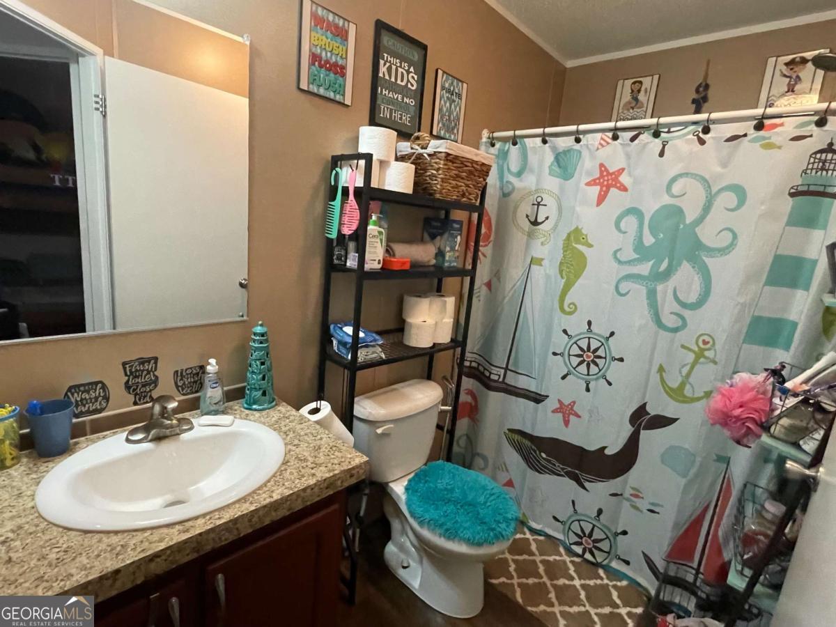 601 Auburn Road Glennville GA 30427