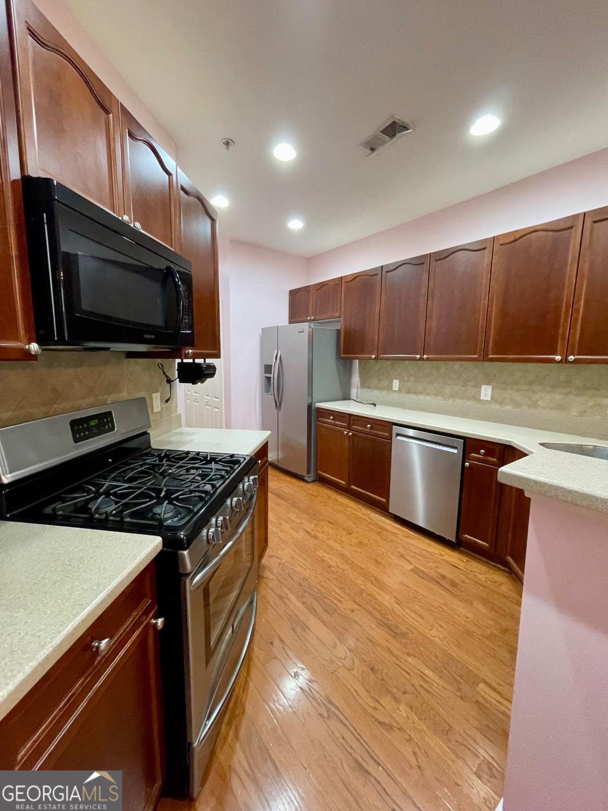 212 Glens Loop Woodstock GA 30188