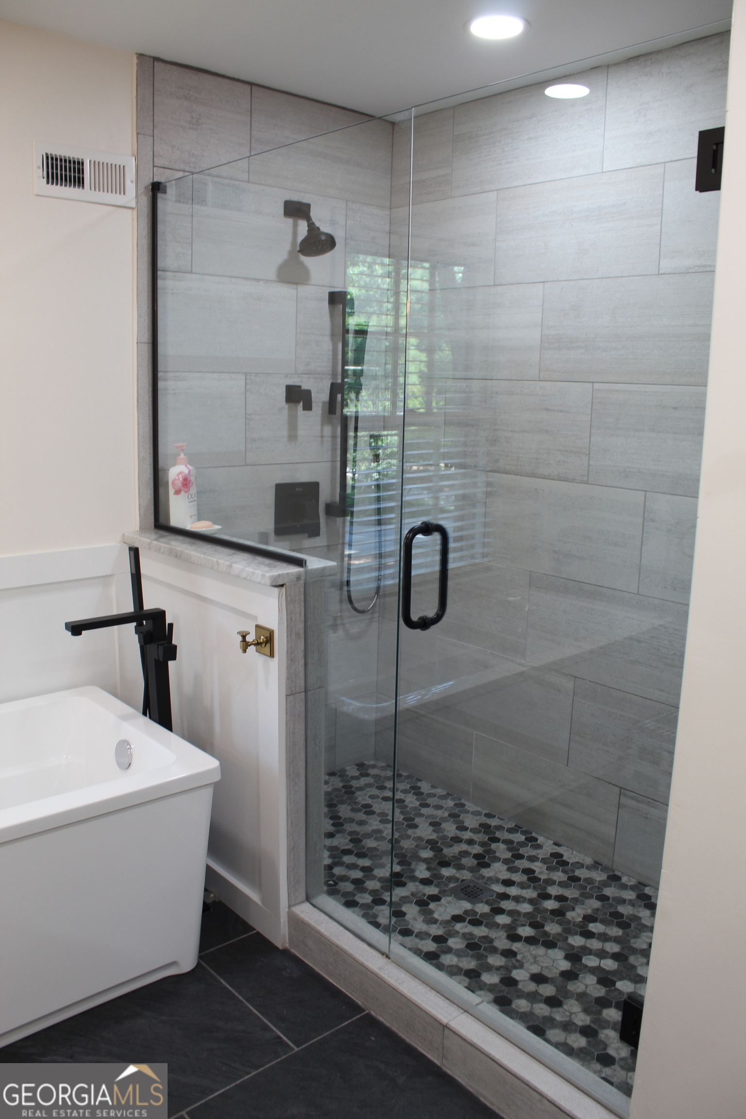 4989 Mountclaire Road Stone Mountain GA 30087