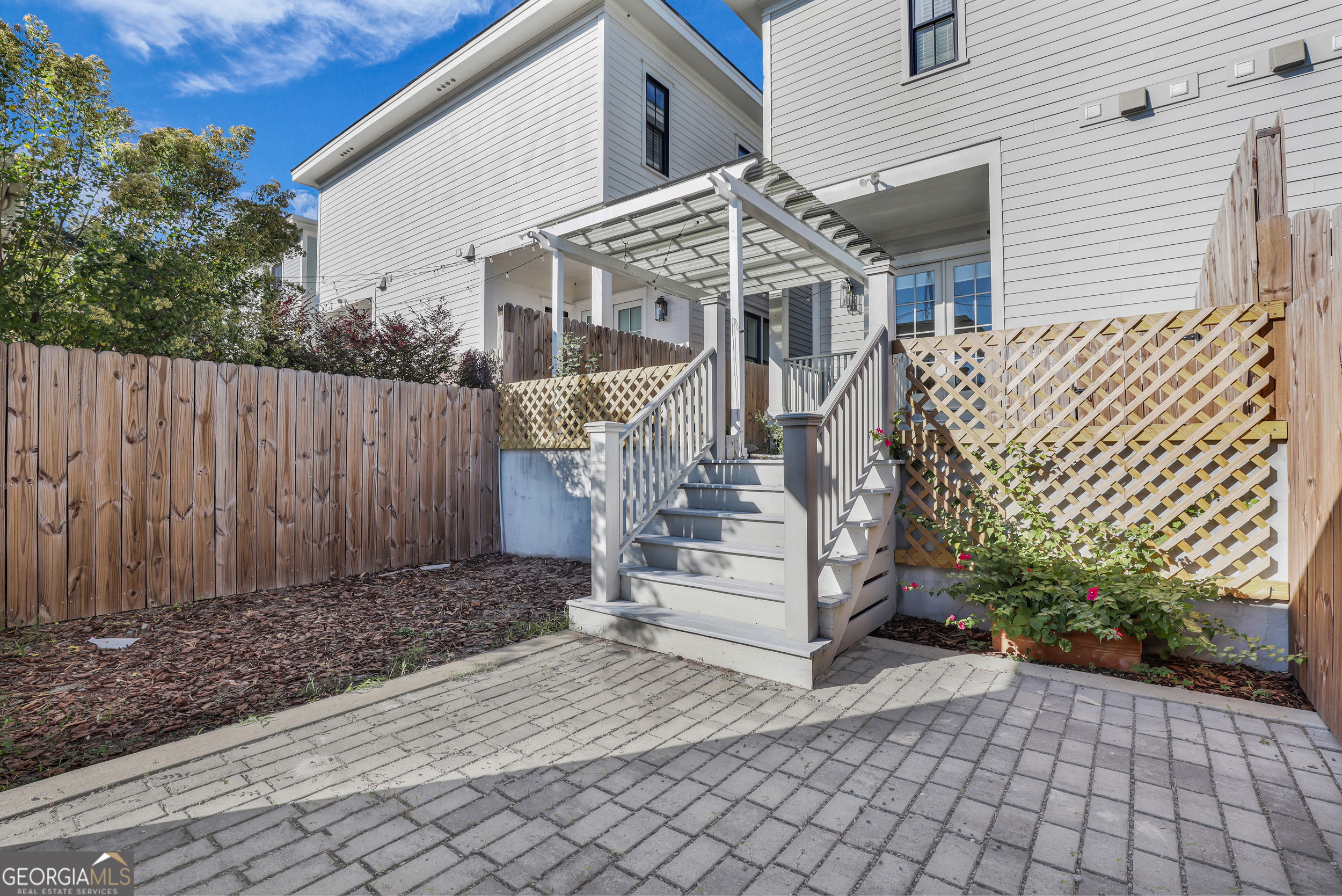 551 E Gwinnett Street Savannah GA 31401