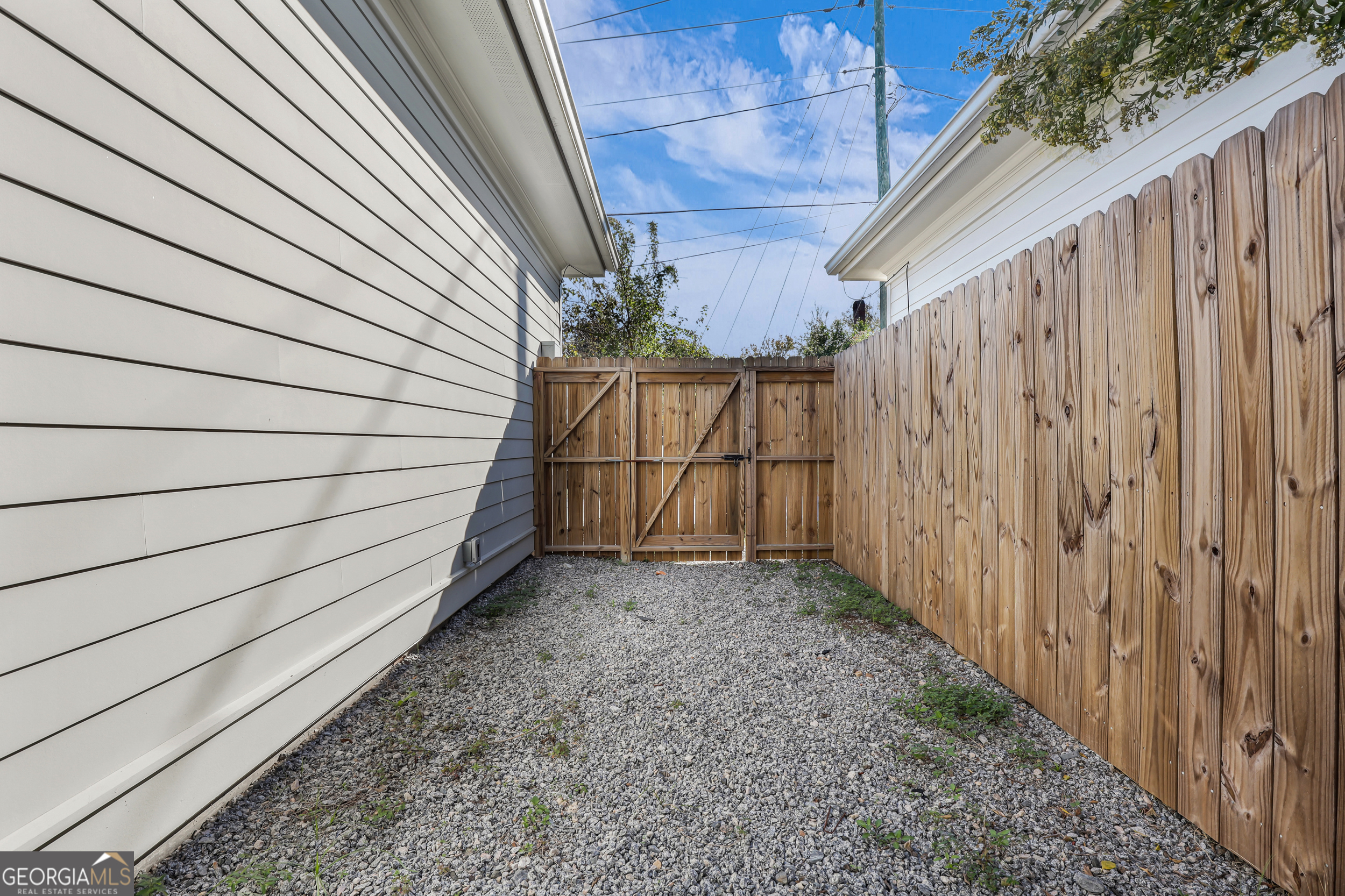 551 E Gwinnett Street Savannah GA 31401