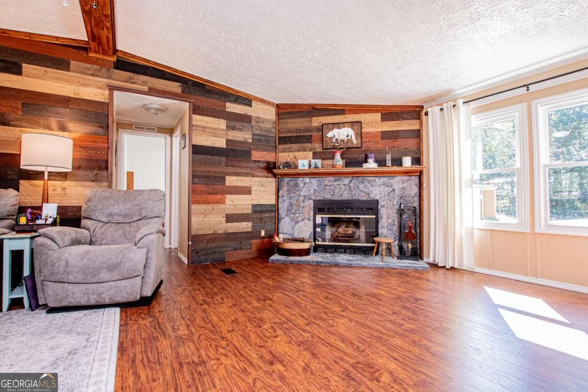 182 N Laurel Trace Carrollton GA 30116