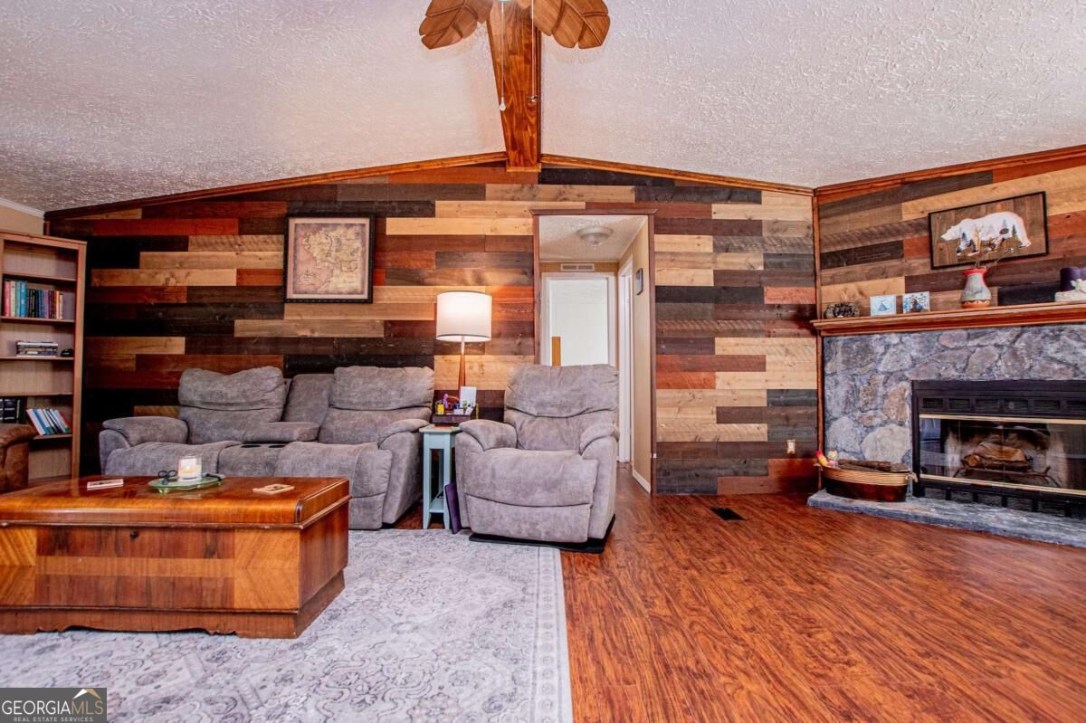 182 N Laurel Trace Carrollton GA 30116