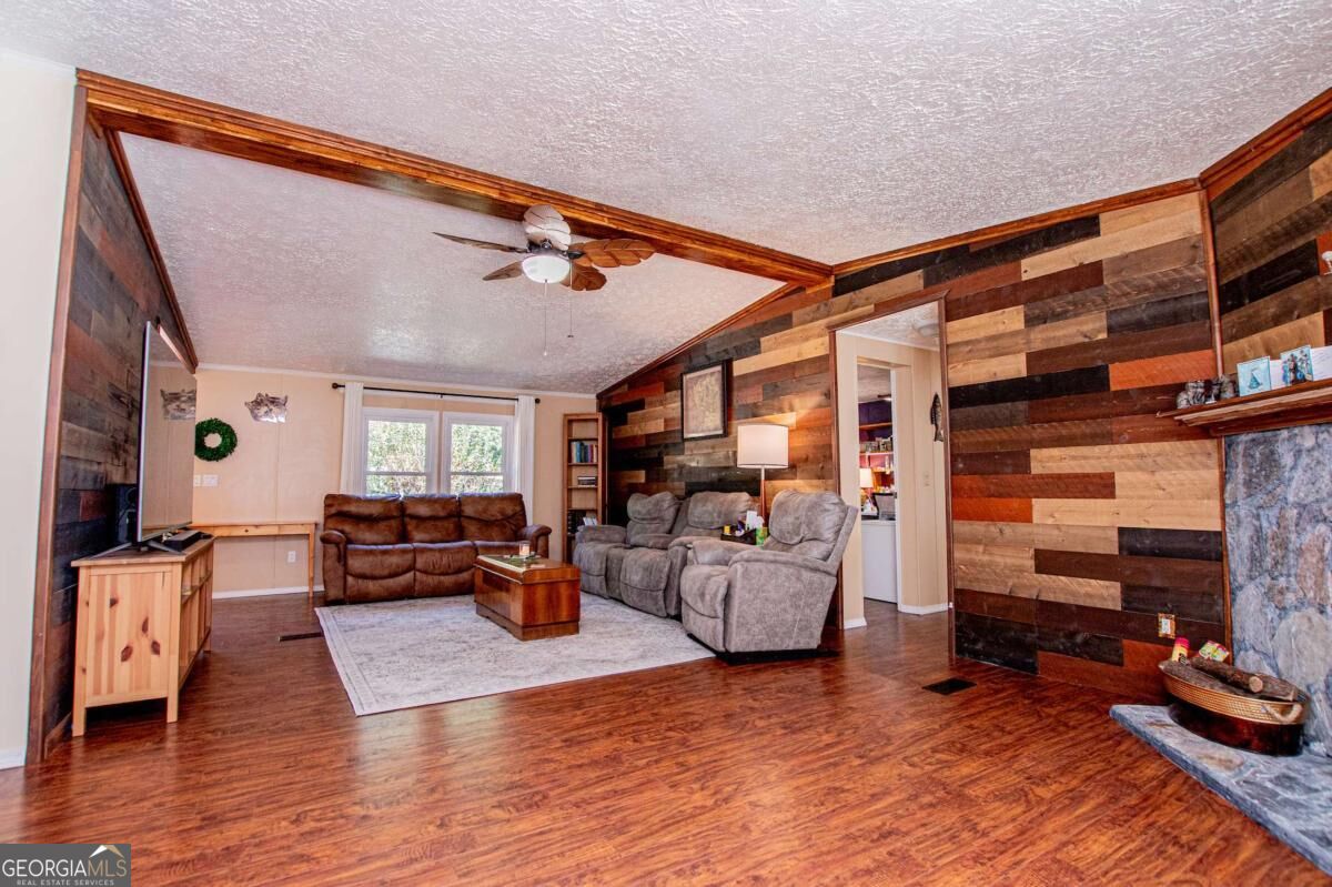 182 N Laurel Trace Carrollton GA 30116