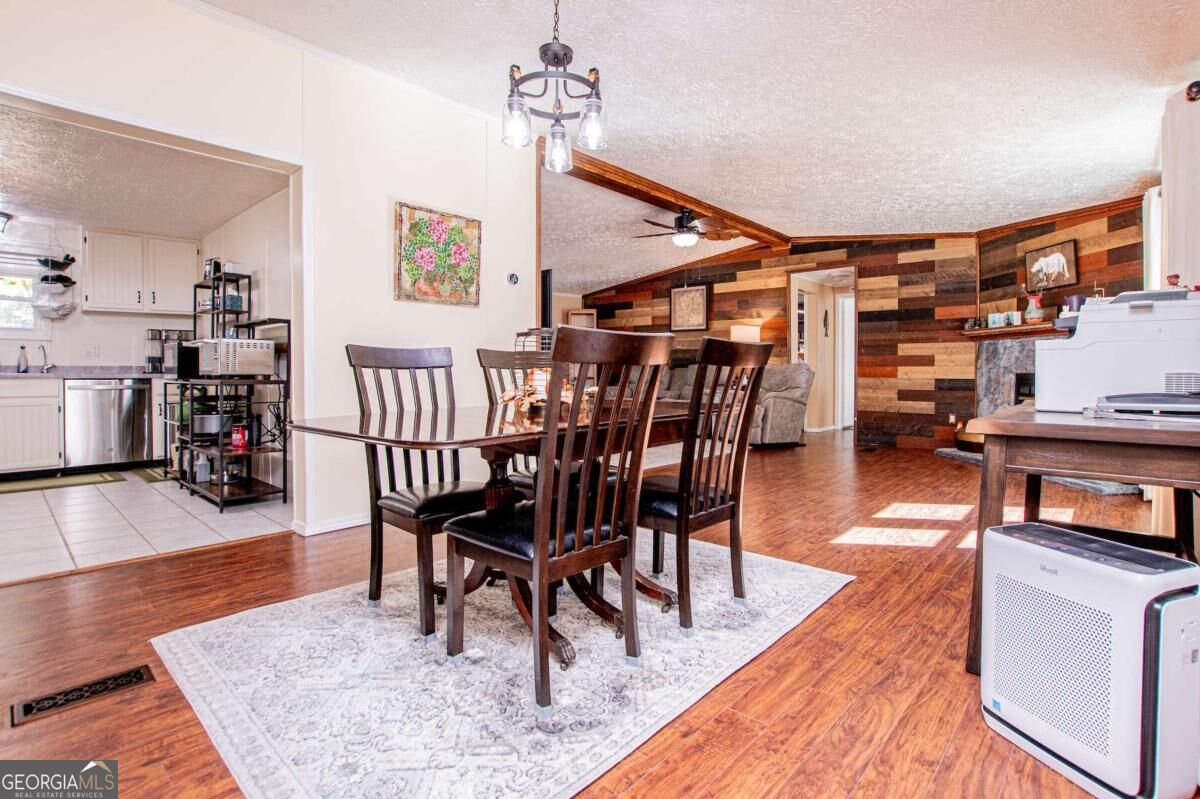 182 N Laurel Trace Carrollton GA 30116