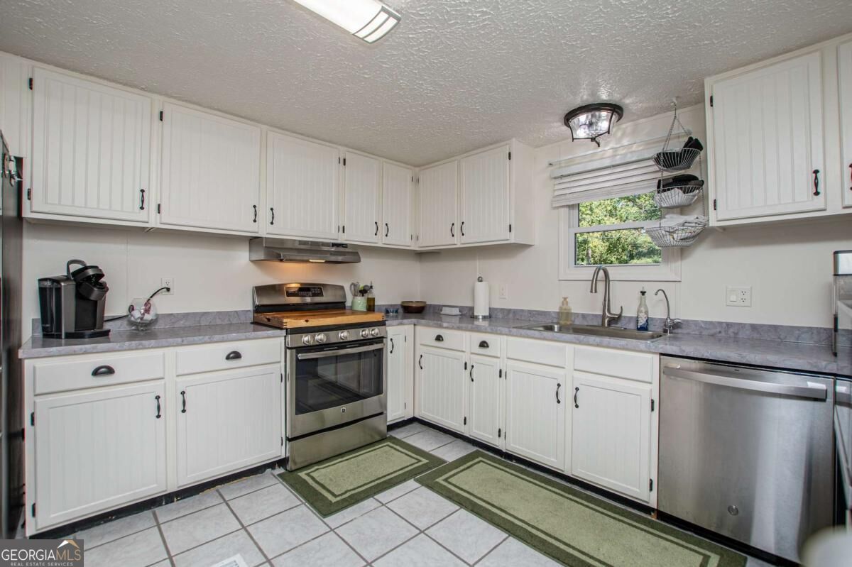 182 N Laurel Trace Carrollton GA 30116