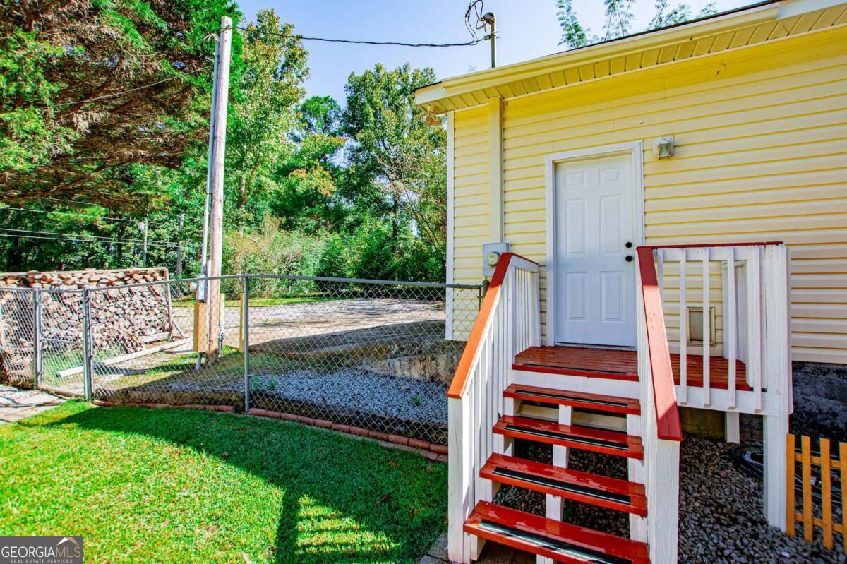 182 N Laurel Trace Carrollton GA 30116