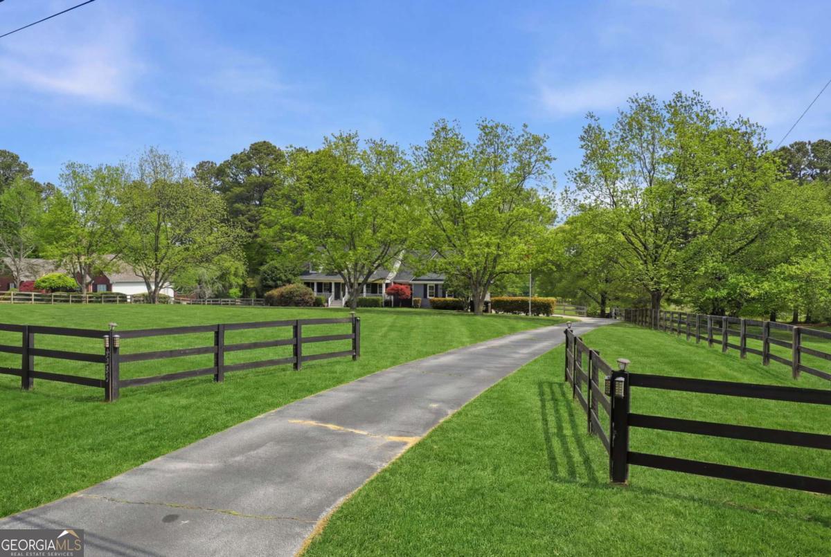 2380 Camp Mitchell Road Grayson GA 30017