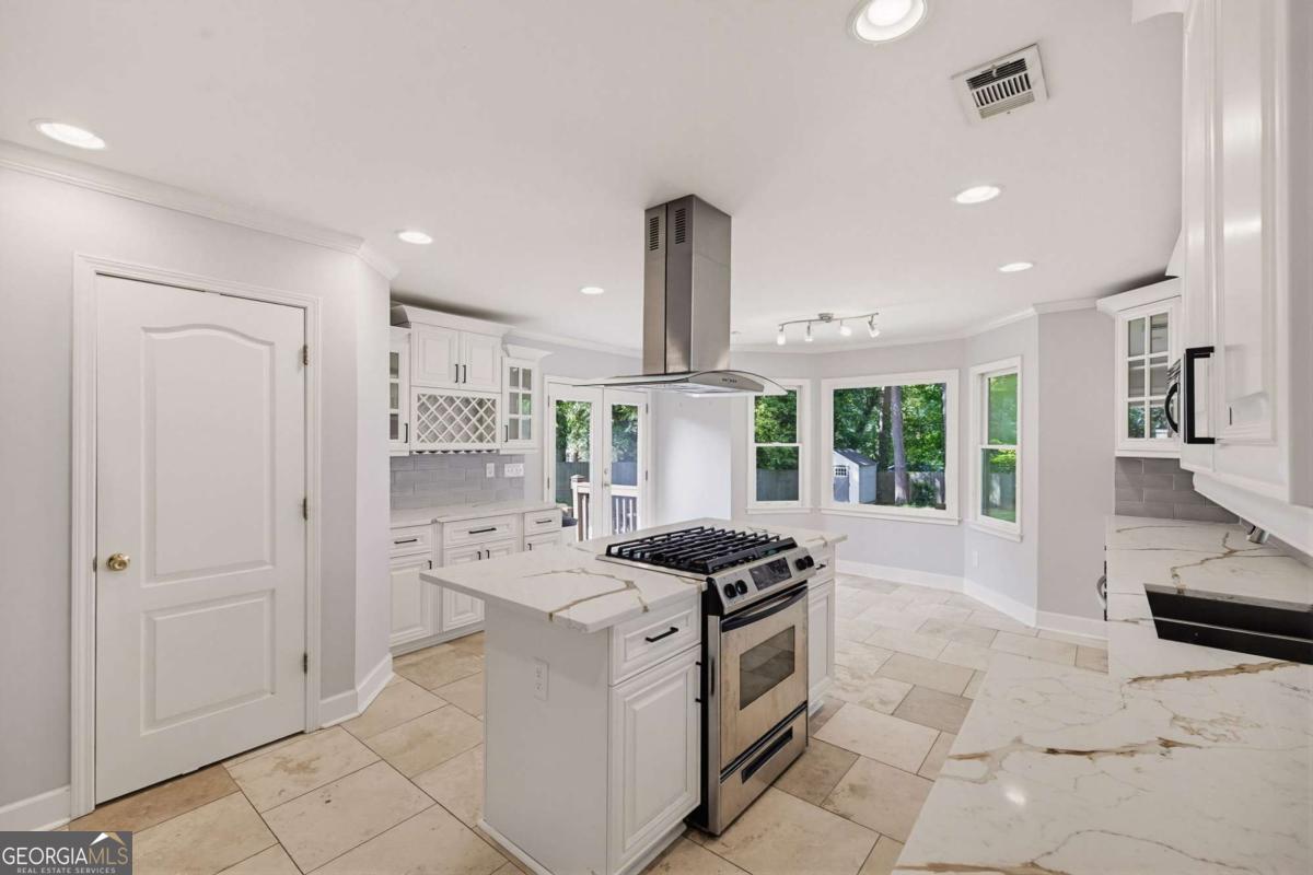 1907 Fairway Circle NE Brookhaven GA 30319