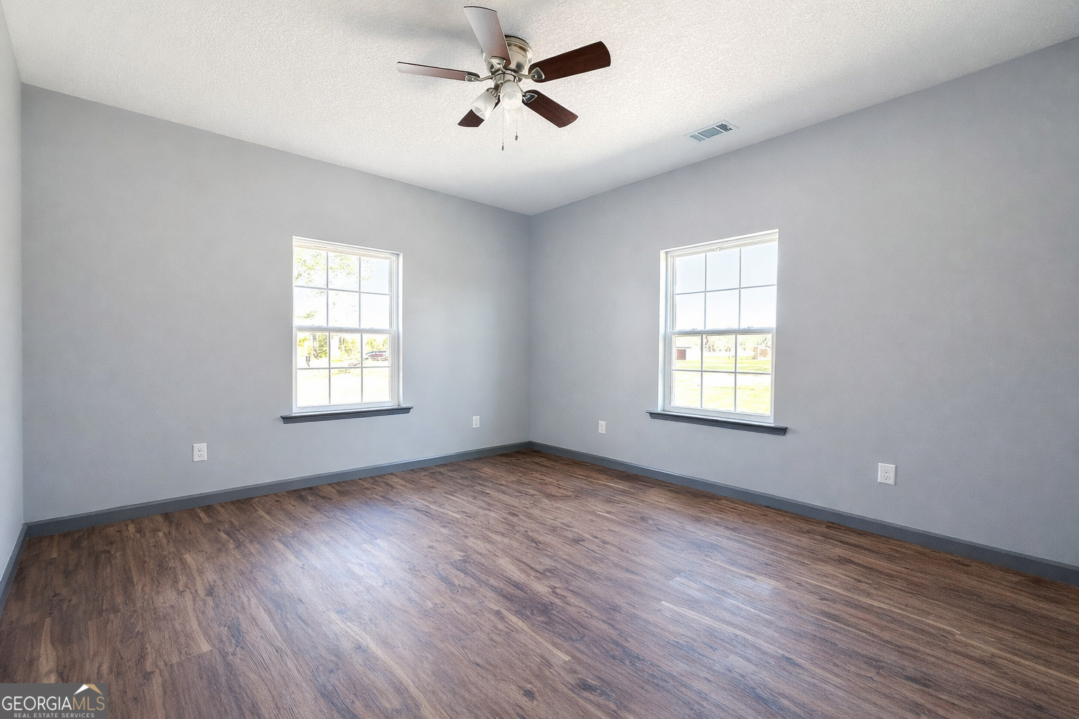 101 Shirley Lane Glennville GA 30427