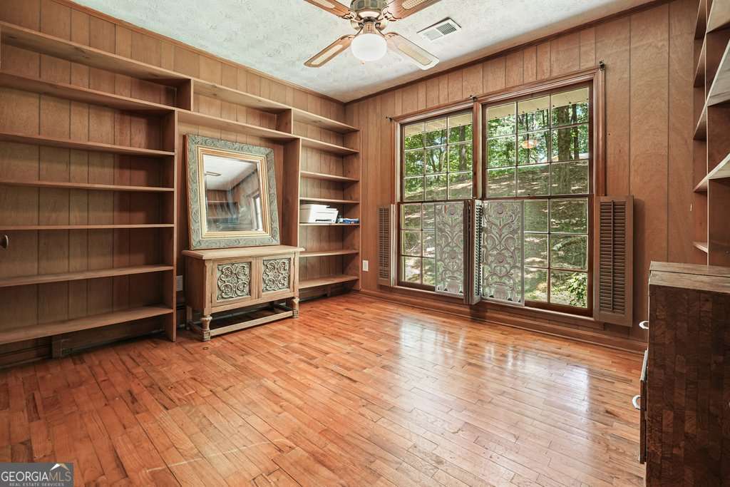 285 Hembredge Drive Canton GA 30115