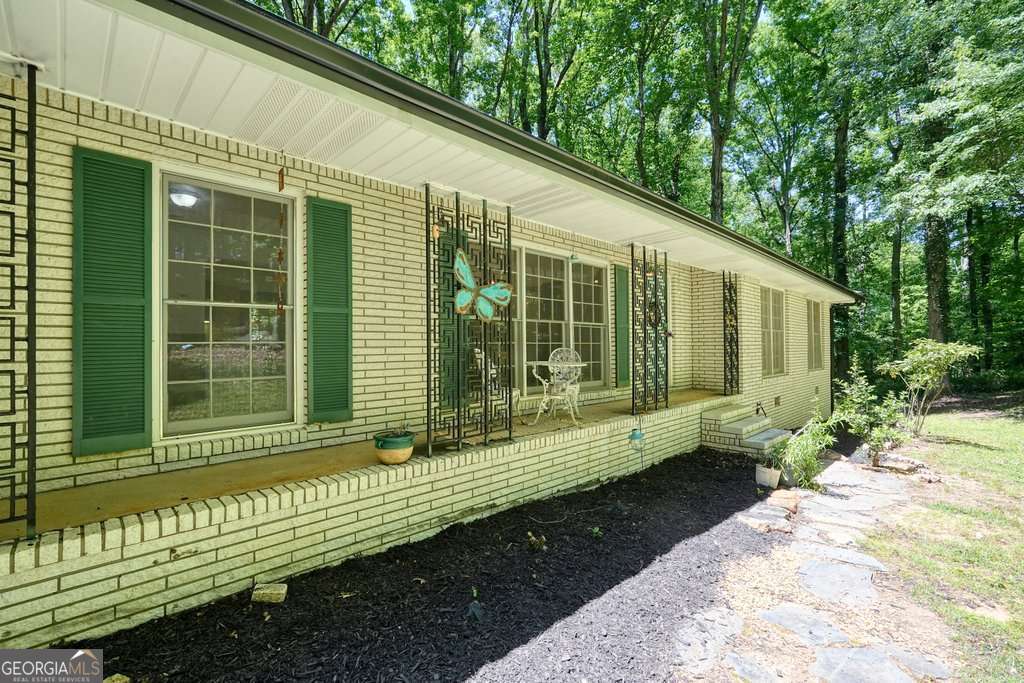 285 Hembredge Drive Canton GA 30115