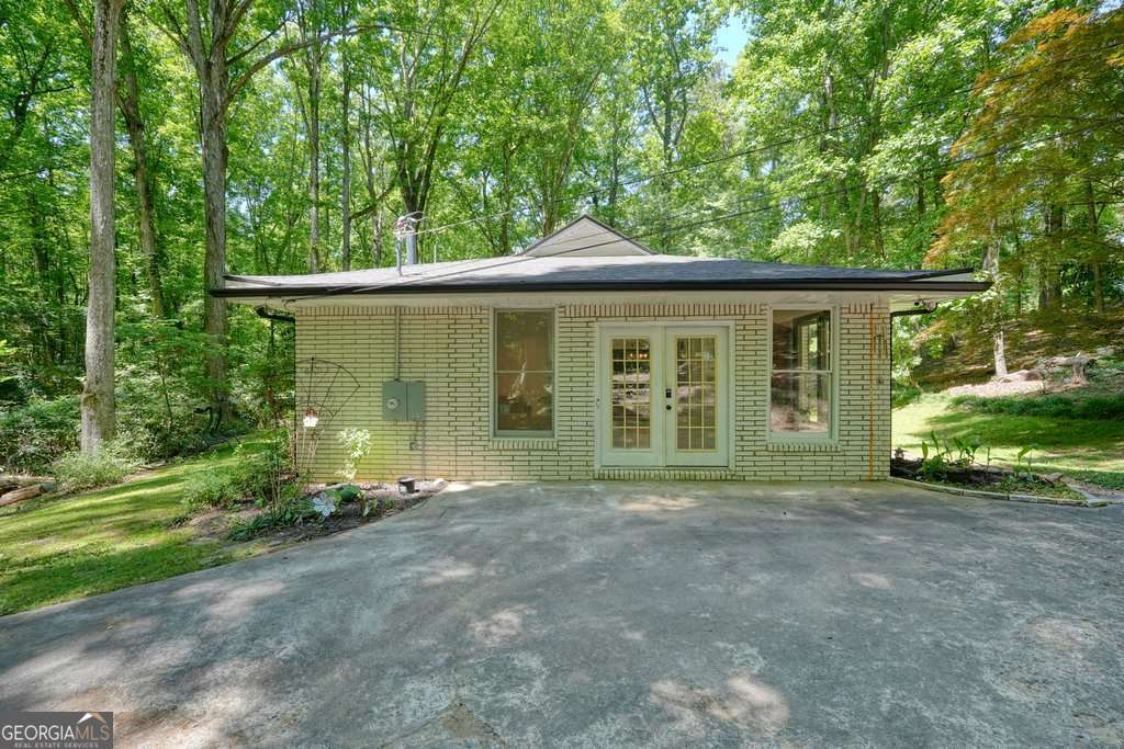 285 Hembredge Drive Canton GA 30115