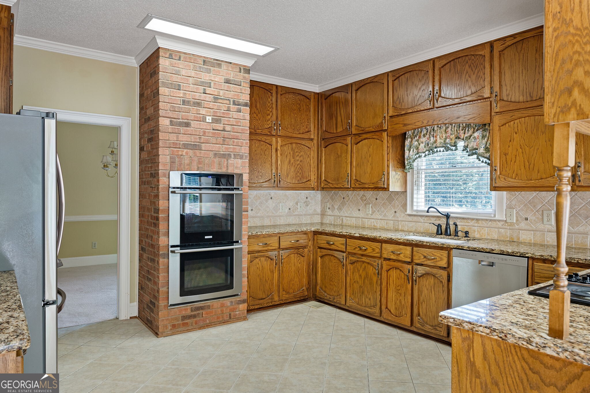 280 Camelot Drive Fayetteville GA 30214