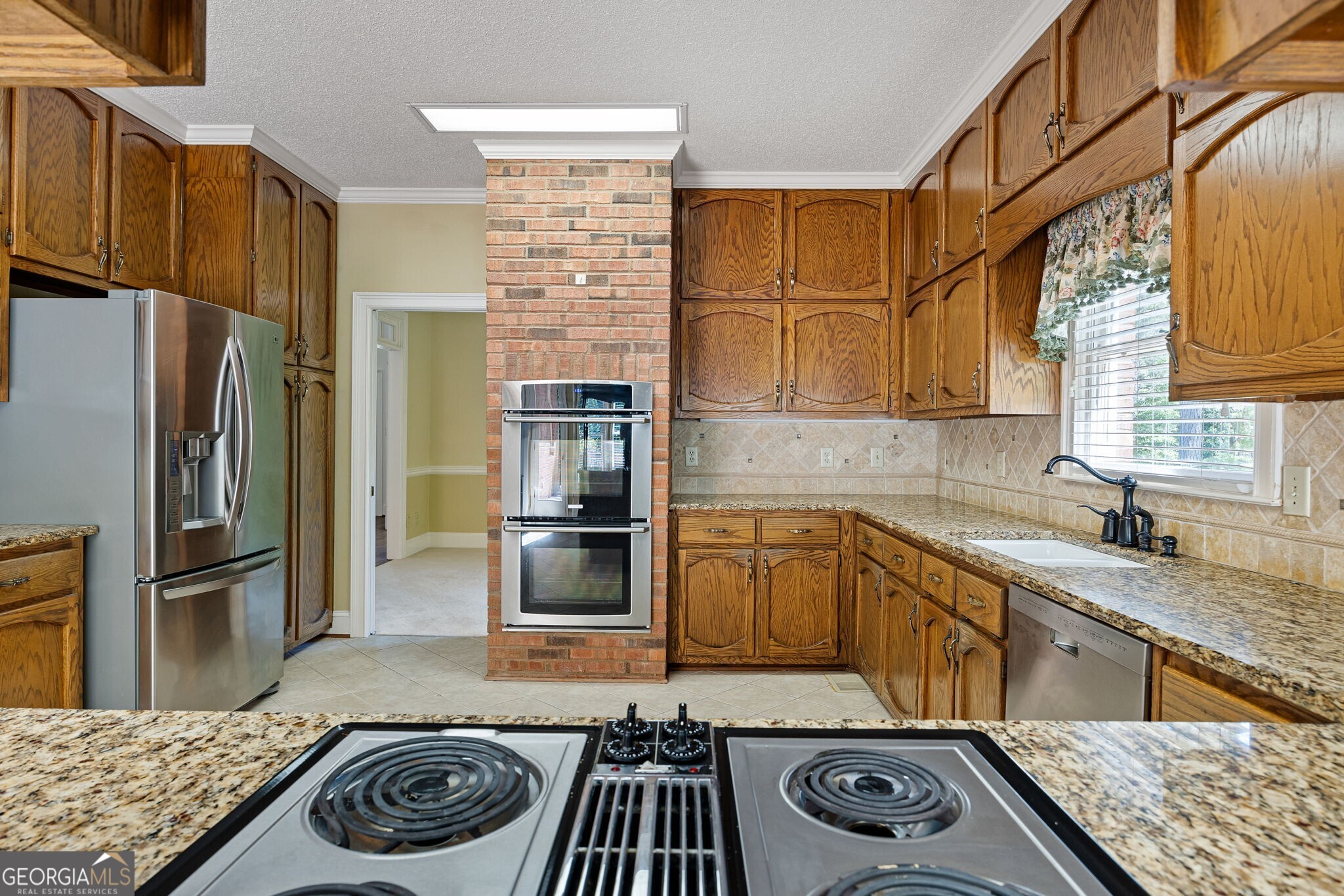 280 Camelot Drive Fayetteville GA 30214