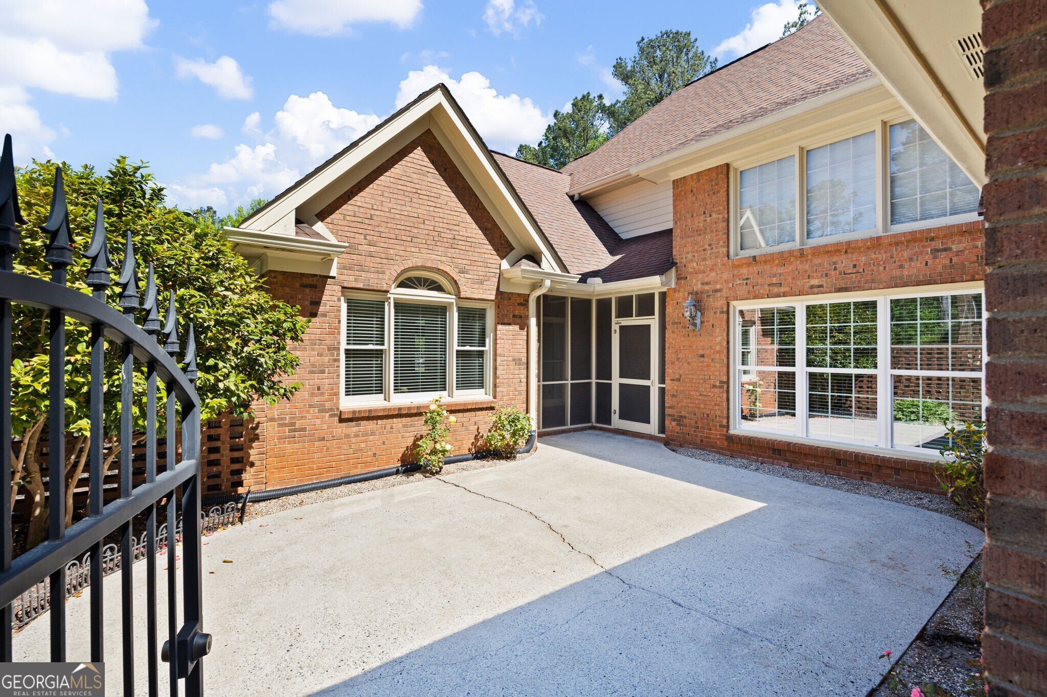 280 Camelot Drive Fayetteville GA 30214