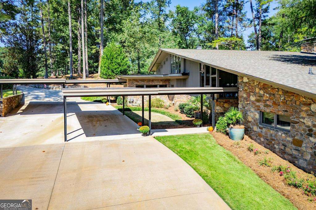 320 East Club Drive Carrollton GA 30117