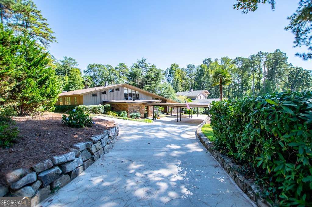 320 East Club Drive Carrollton GA 30117