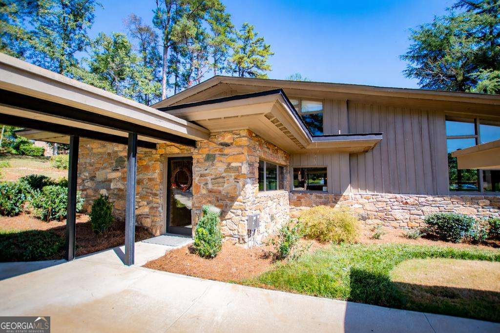 320 East Club Drive Carrollton GA 30117